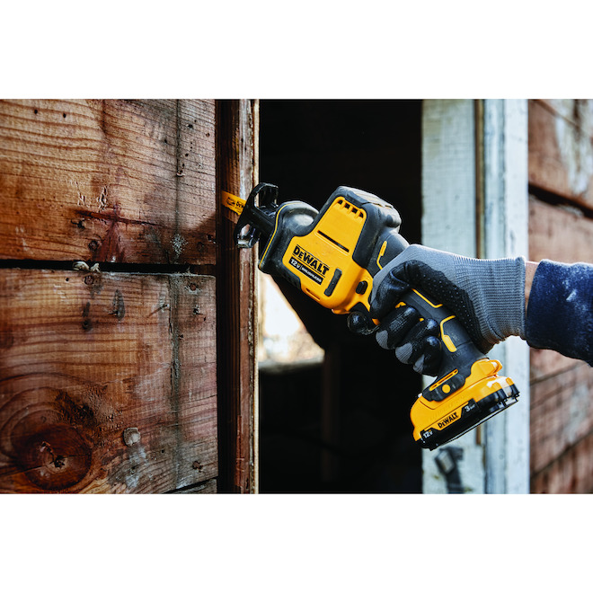 Dewalt Atomic 20v Max Dewalt 20v Sawzall With Battery Dewalt