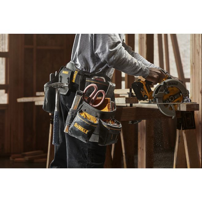 Ceinture porte-outils DEWALT 26 pochettes et ceinture rembourrée 5,5 pouces de large