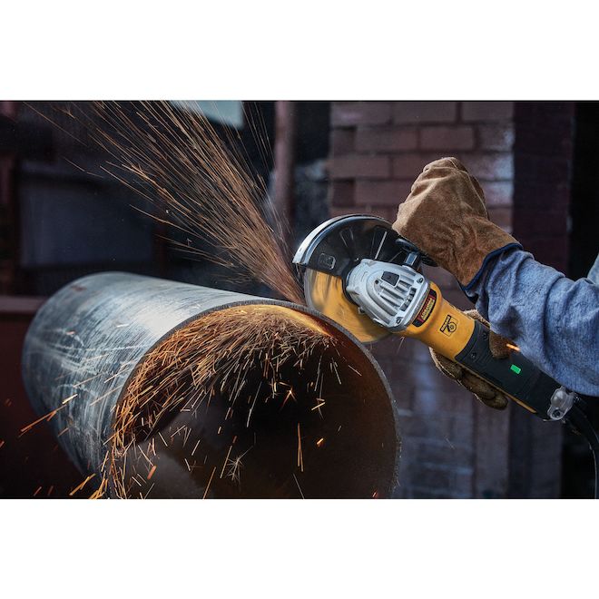 DEWALT High Performance Metal Cutting Wheel Type 1 for Angle Grinders - 4 1/2-in