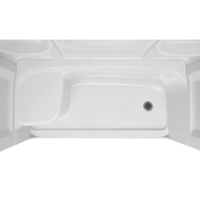 American Standard Elevate 60 x 30in White Acrylic Bathtub with Right