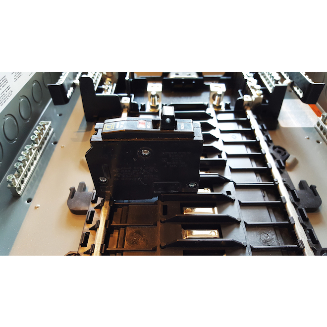 Square D QO 15 Amp Single-Pole Circuit Breaker - QO115CP | RONA