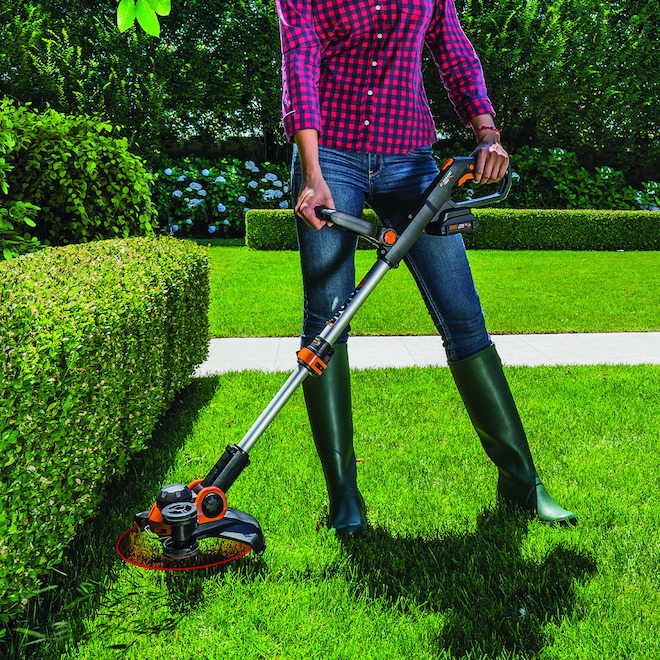 WORX 20-V Max Cordless String Trimmer and Leaf Blower Kit with 2 Lithium-ion Batteries and Charger