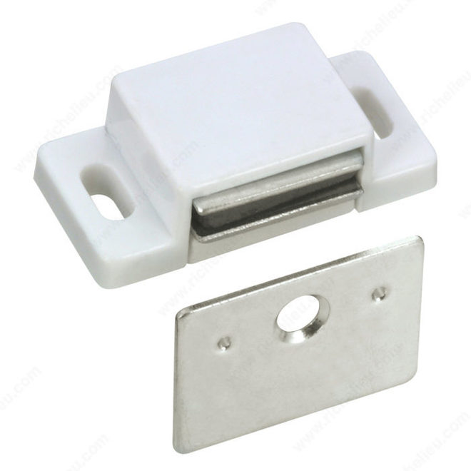 Richelieu Double Magnetic Latches - Metal - White - 1 39/64-in W x 33/64-in H x 3/4-in D