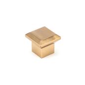 Richelieu 34-mm Square Cabinet Knob in Brushed Gold