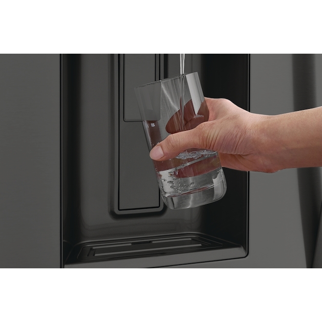 Réfrigérateur Frigidaire Professional de 22,6 pi³ de profondeur