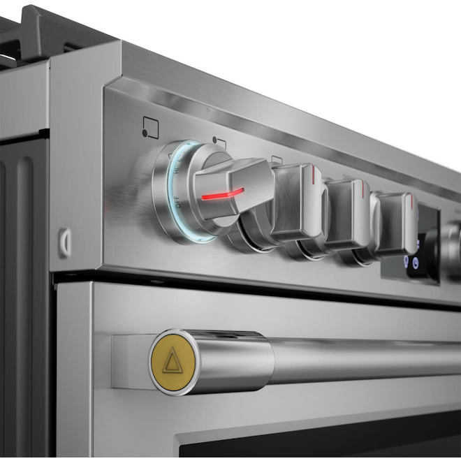 Frigidaire 30-in 6-Burner 6-ft³ Self and Steam-Clean Convection Oven Freestanding Gas Range - Stainless Steel