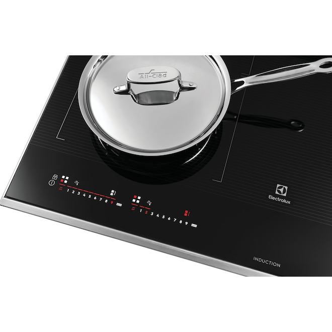 Electrolux 30-in 4-Element Electric Induction Cooktop - Black