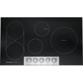 Surface de cuisson électrique Frigidaire Professional 36 po en vitrocéramique avec 5 éléments, noir