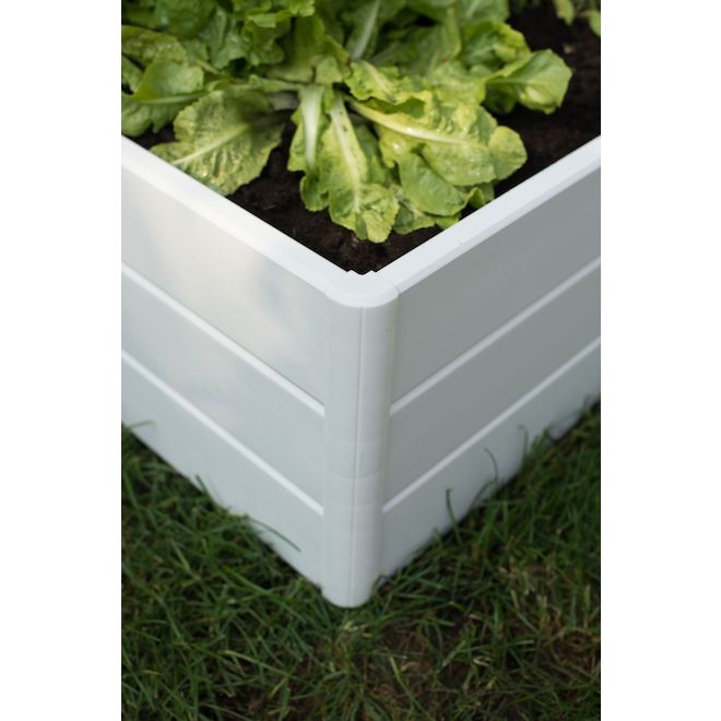 Bac de jardinage carré surélevé Heritage par NuVue en plastique blanc 44,5 x 11,5 po h.