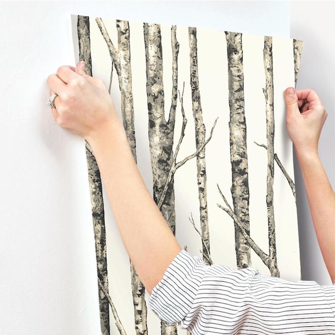 Birch Tree Wallpaper, 33', Neutral White