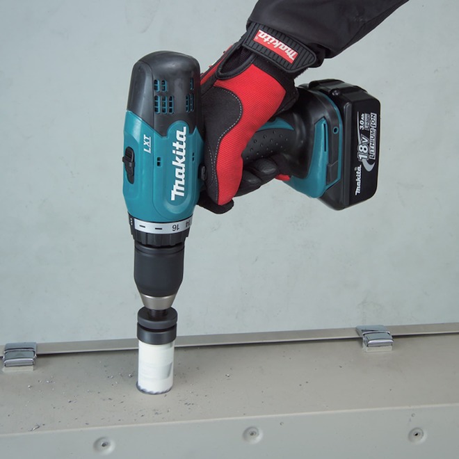 Makita LXT Teal 18 V 2-Tool Combo with Batteries and Carry Bag