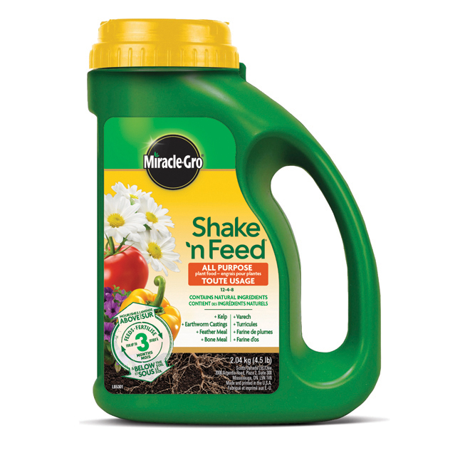 Engrais pour plantes Shake 'N Feed de Miracle-Gro, 12-4-8, 4,5 lb