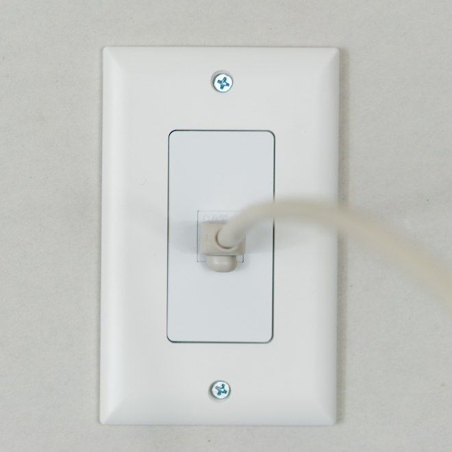 On-Q Blank Insert Wall Jack 1-Port White