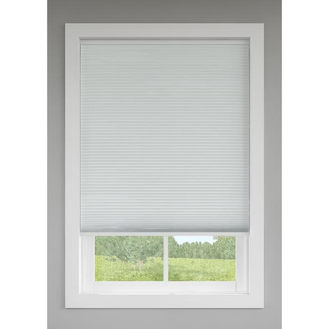 LEVOLOR Snow BO Cellular Shade Cordless 30-in x 72-in