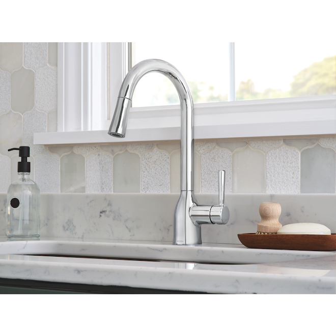 Moen Adler Chrome 1-Handle Deck-Mount Pull-Down Kitchen Faucet