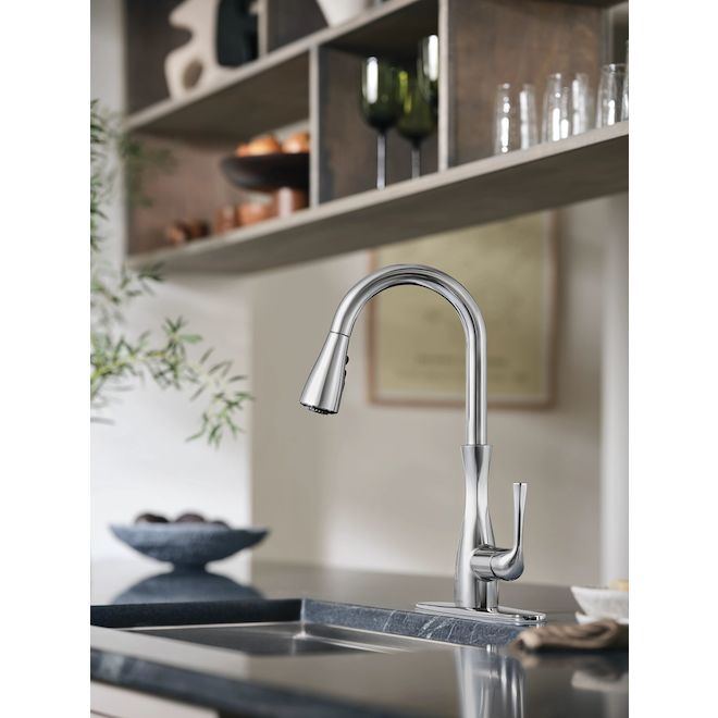 MOEN Arlia Kitchen 1-Handle Pulldown Faucet - Chrome