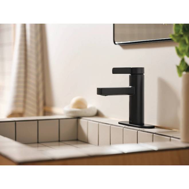 MOEN Beric Bathroom Faucet with 1 Handle - Matte Black