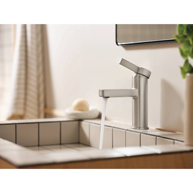 MOEN Beric Bathroom Faucet with 1 Handle - Brushed Nickel