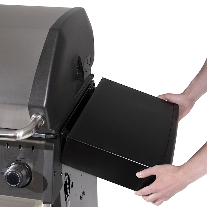 Broil King Crown S 440 Propane Gas Barbecue - 40,000 BTU - 4 Burners - Stainless Steel