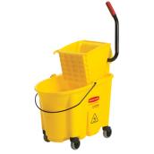 Rubbermaid Side Press Wringer with Bucket - High Efficiency - Yellow - High Quality Plastic - Holds 26 qt
