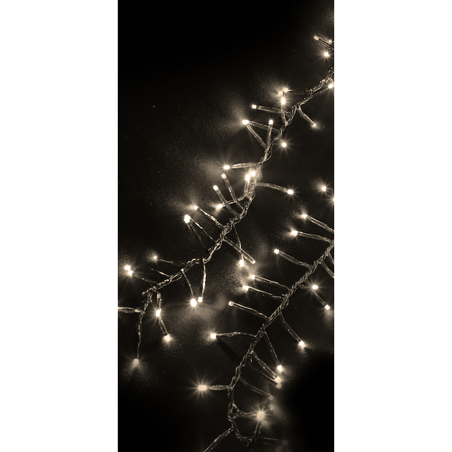 Holiday Living 480-Count 19.6-ft Warm White/White LED Indoor/Outdoor Christmas Cluster Lights with Timer