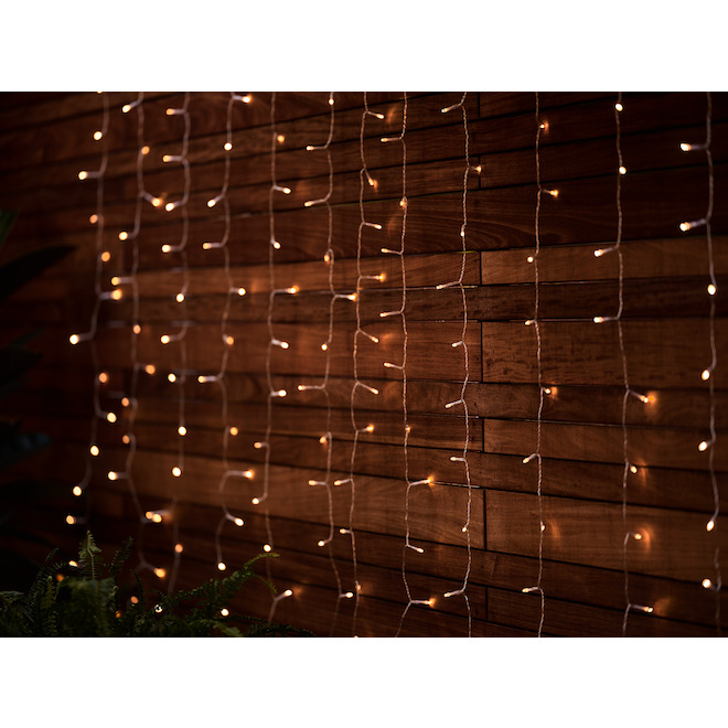 Danson Decor 6-ft 96 LED Warm White String Lights J57444FOB | RONA