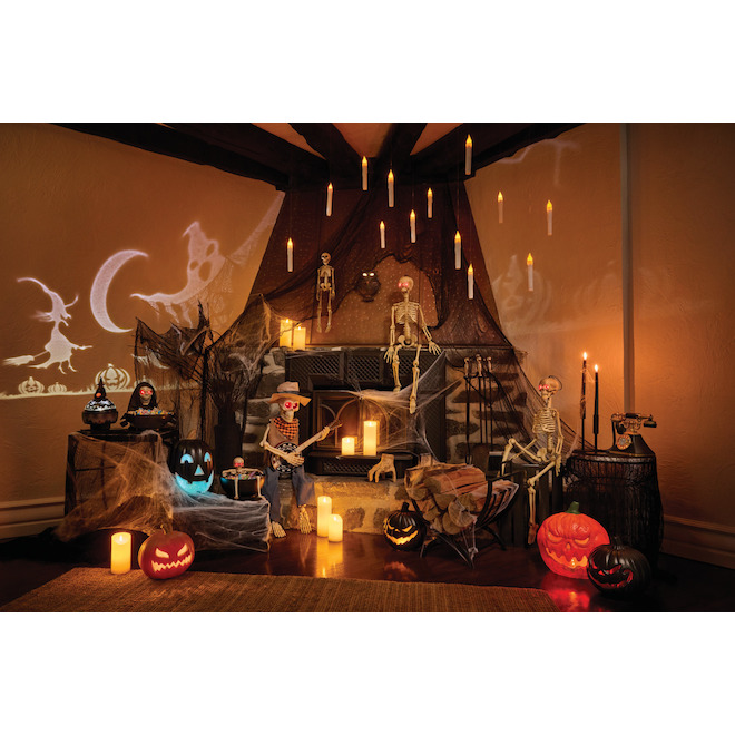 CELEBRATIONS BY L&CO Animated Rubber Crawling Hand