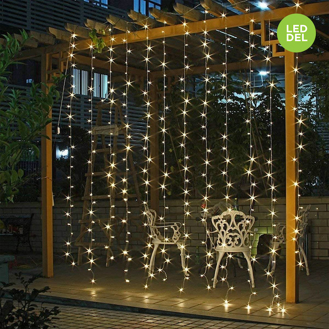 Landon & Co. Curtain Lights w/ 575 LED Lights and Built-In Timer - Warm White