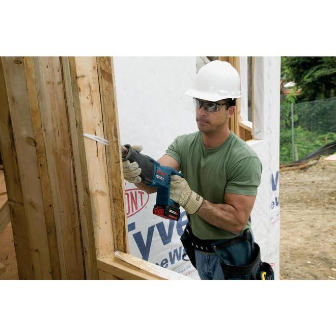 Bosch 18-V 1 1/8-in D-Handle Cordless Reciprocating Saw - Variable Speed - Bare Tool (battery not included)