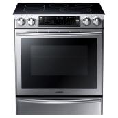 Cuisinière à convection électrique, encastrée, 5,8 pi³