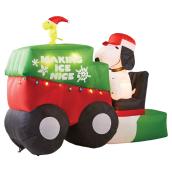 Outdoor Inflatable Snoopy - 6' 9