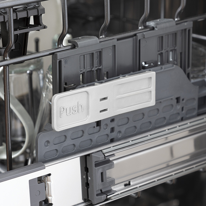 CAFE BuiltIn Café Dishwasher 24in 16 Place Set Matte Black