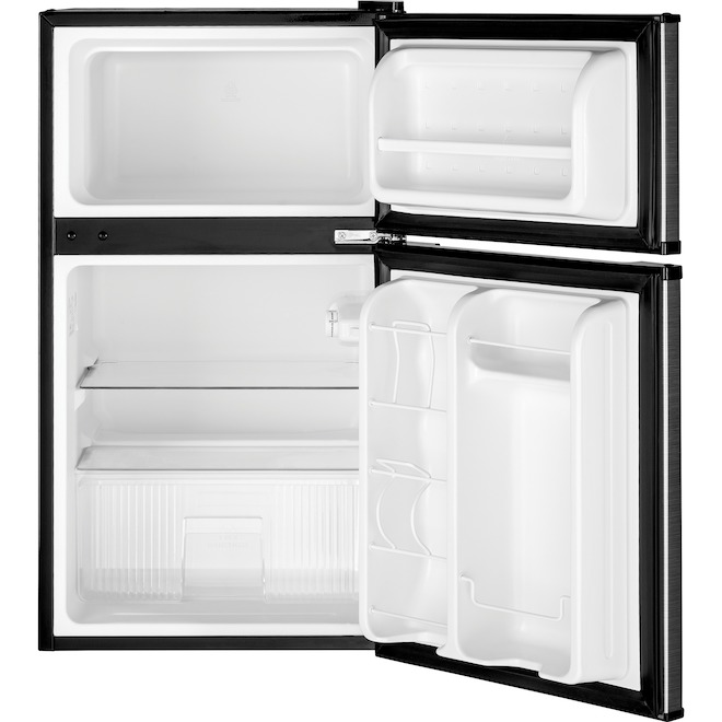 GE GDE21EMKES Bottom Freezer Refrigerator review: Style meets