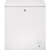 GE Chest Freezer of 5.1-cu.ft. - 24.75 x 30.5 x 21-in - White