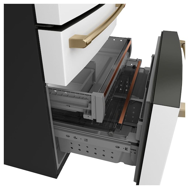 CAFÉ Refrigerator French-Door 36-in 23.2-ft³ with Auto-Fill Pitcher - Matte White