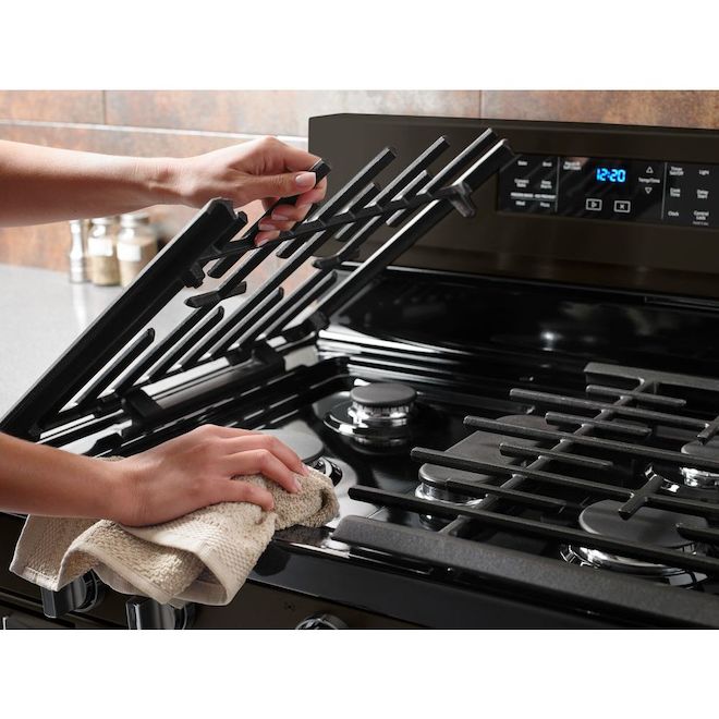 Gas Range with Fan Convection -5.8 cu. ft. - Black Stainless