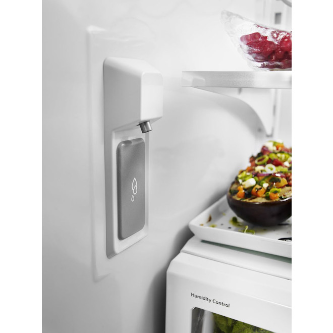 Refrigerator with Interior Dispenser 20 cu. ft - Black Steel
