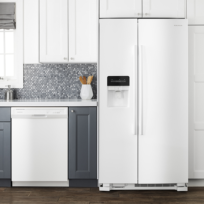 Amana Side-by-Side Refrigerator - 33in - 21.4 cu. ft. - White ...