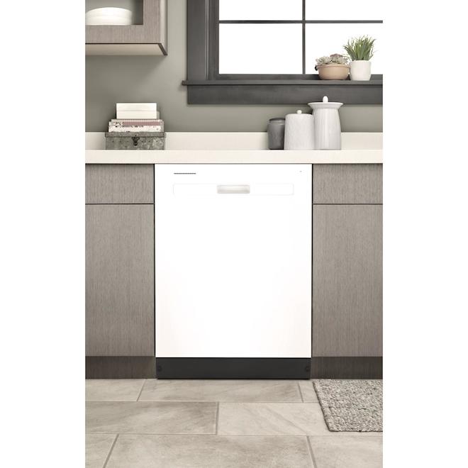 Whirlpool 55 dBA 24-in Built-In Dishwasher with Boost Cycle and Pocket Handle - White