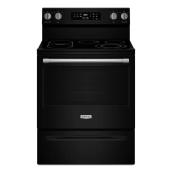 Cuisinière électrique Maytag 5,3 pi³ à convection avec friture et cuisson à air sans préchauffage, noir