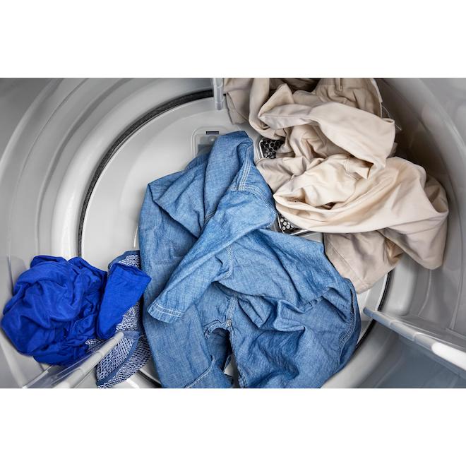 Maytag Smart Gas Dryer 7.4 ft³ with Extra Power and Advanced Moisture Sensing - Classic Silver