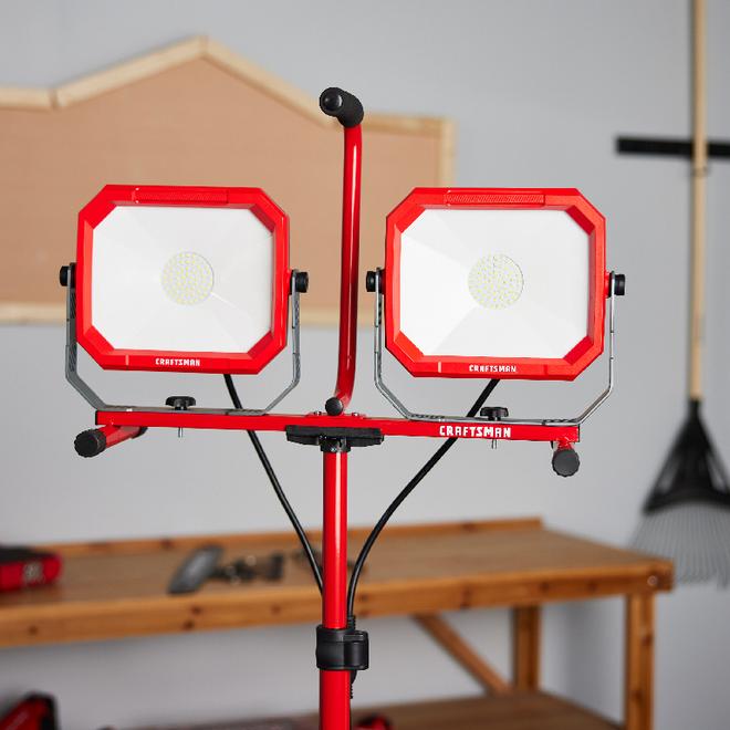 CRAFTSMAN Portable 2-Head LED Steel Work Light with Tripod 9000 Lumens 120 V Black/Red