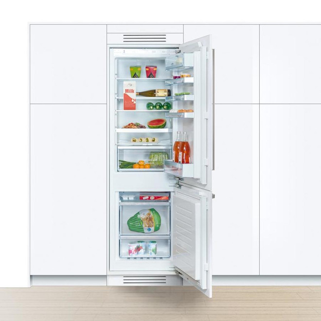 Bosch 800 Series Bottom Freezer Refrigerator with Home Connect