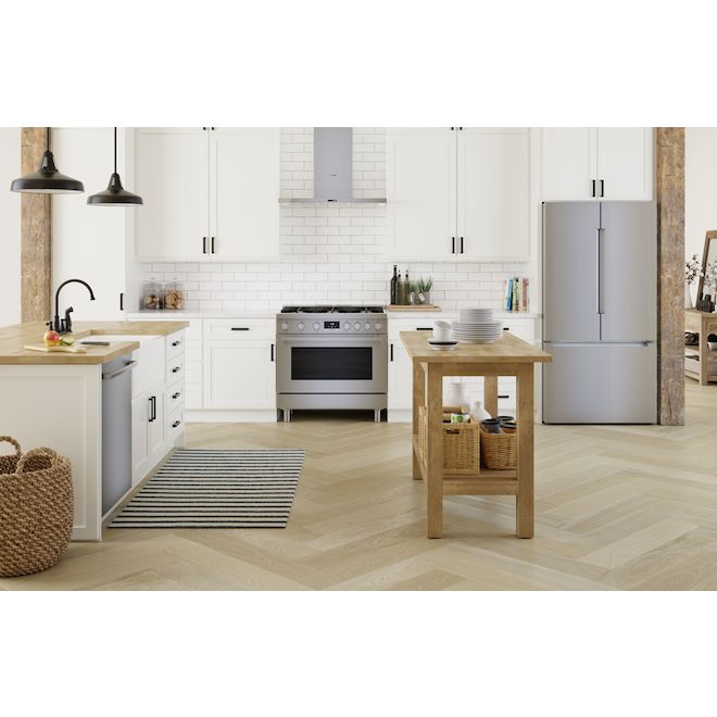 Bosch French-Door Refrigerator 20.8-cu.ft. with 1 Drawer and Water and Ice Dispenser - Stainless Steel