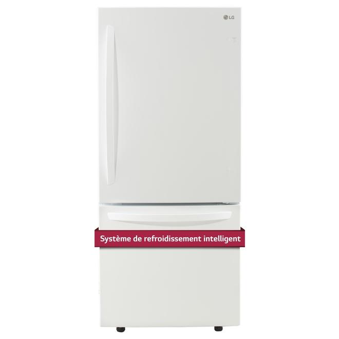 Réfrigérateur à congélateur inférieur à profondeur standard LG certifié Energy Star, 22 pi³ ,blanc
