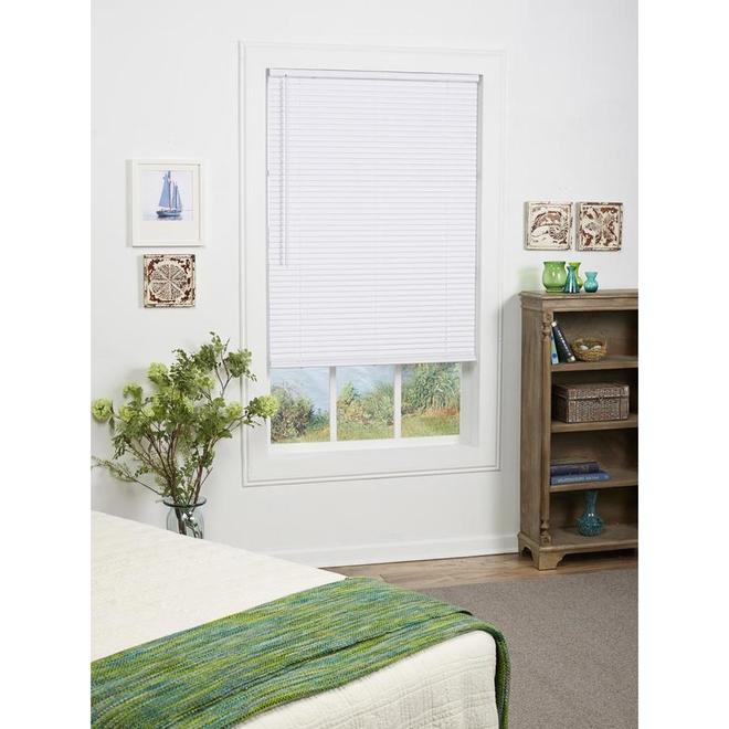 Project Source 52 x 64 Cordless 1-in Room Darkening Blind White