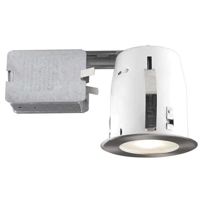 Luminaire encastré Bazz, 4,5 po de diamètre, chrome brossé, DEL GU10 7 W, modulable et pour conversion, endroits humides