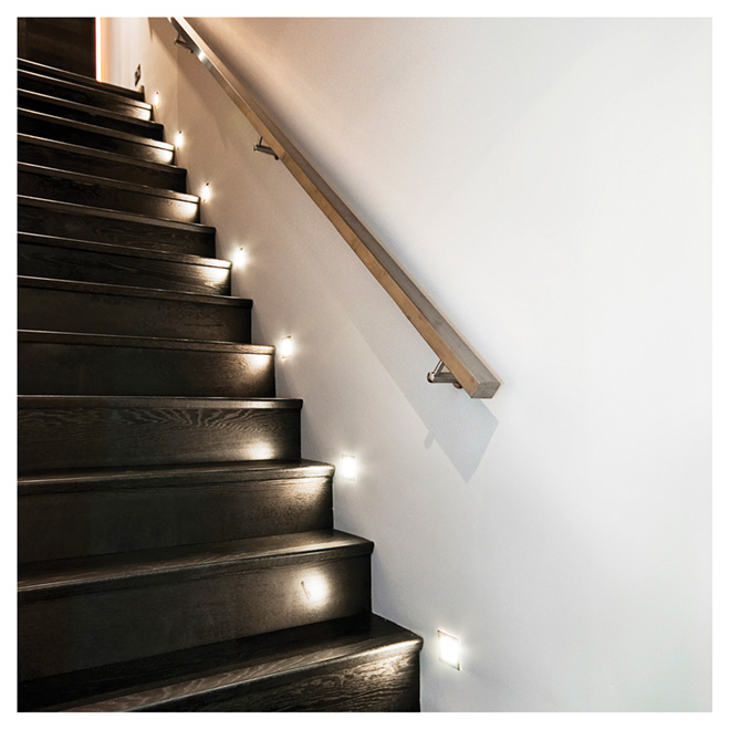 Luminaire LED pour marches escalier