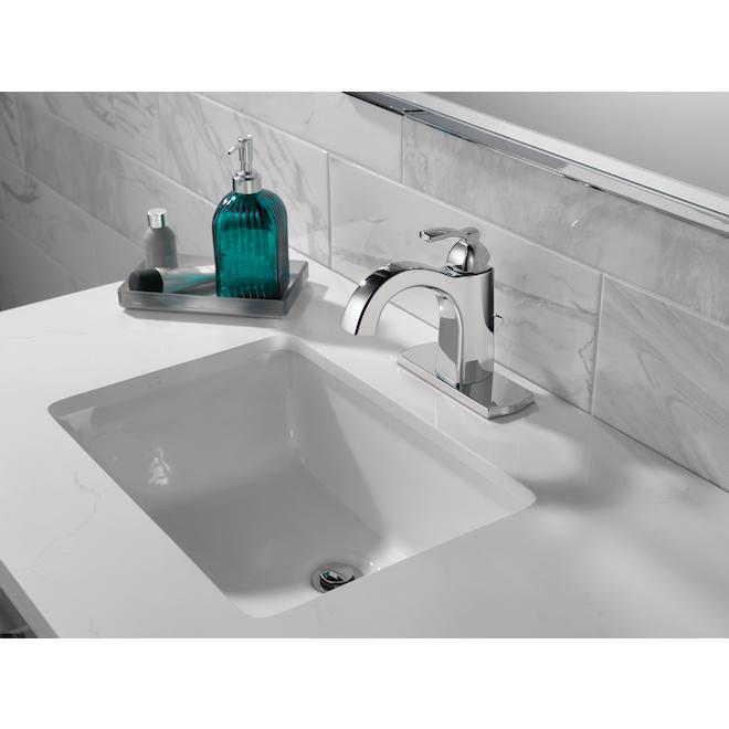 Delta Flynn Single Handle Centerset Bathroom Faucet - Metal 4-in Chrome