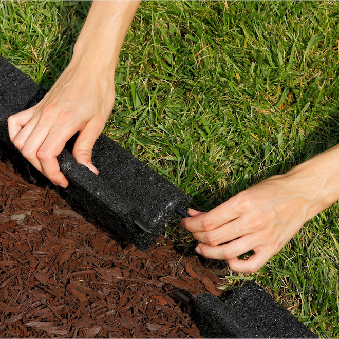 GroundSmard SmartLoc 4-ft L x 3-in H Black Rubber Landscape Edging